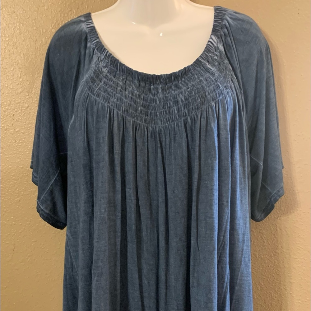 Denim Colored summer style top by Ava James, NWOT